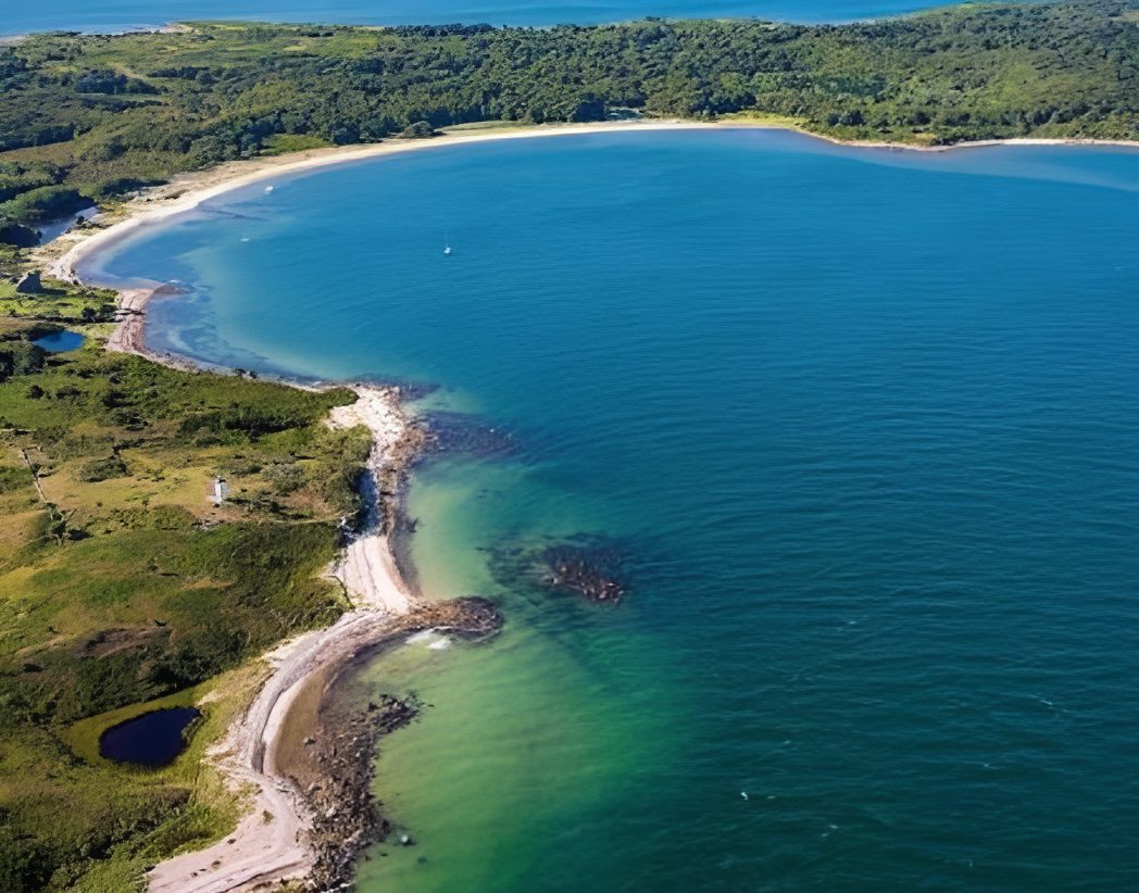 NAUSHON ISLAND, MA